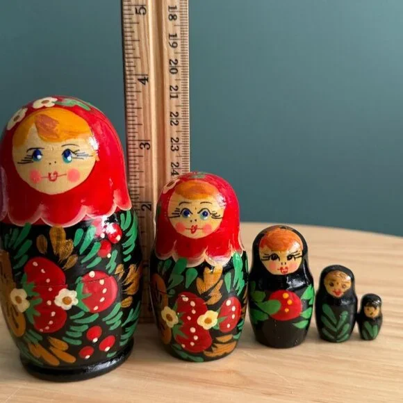 Russian Matryoshka Nesting Dolls Hand-Painted Wooden Set Of 5 Floral Red Black - Picture 6 of 8